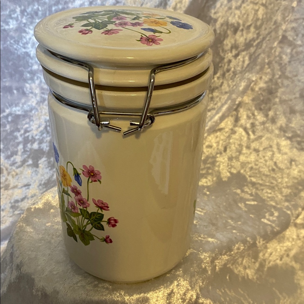 Floral Ceramic Storage Jar - Picture 4 of 10